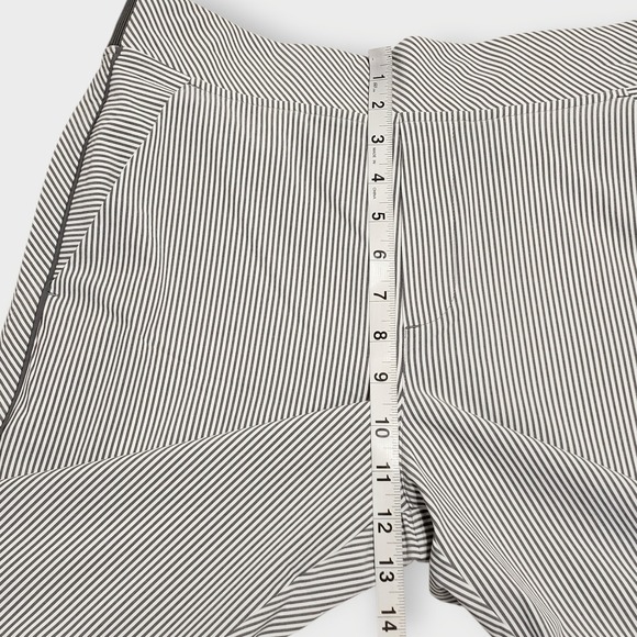Athleta Brooklyn Textured Ankle Pants Grey Stripe Women's Size 10 Athleisure - Picture 9 of 11